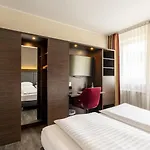 Ξενοδοχείο Plaza 4*