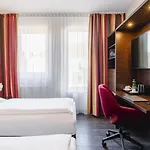 Plaza Ξενοδοχείο 4*