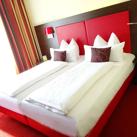 Hotel Plaza 4*