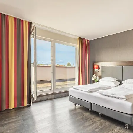 Plaza 4* Graz